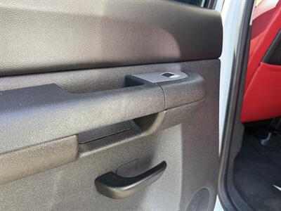 2011 GMC Sierra 1500 SLE   - Photo 33 - Elk Grove, CA 95624