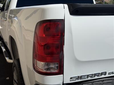 2011 GMC Sierra 1500 SLE   - Photo 17 - Elk Grove, CA 95624