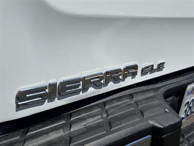 2011 GMC Sierra 1500 SLE   - Photo 19 - Elk Grove, CA 95624