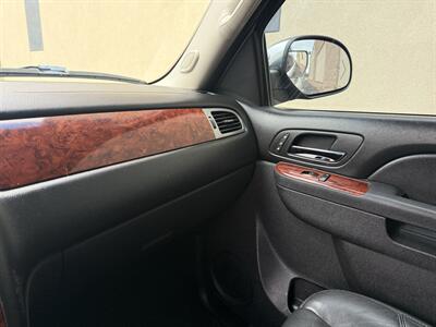 2013 Chevrolet Tahoe LTZ   - Photo 14 - Elk Grove, CA 95624