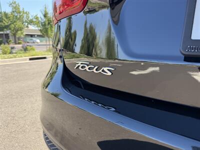 2017 Ford Focus S   - Photo 9 - Elk Grove, CA 95624
