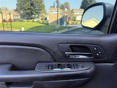 2007 Chevrolet Suburban LT   - Photo 12 - Elk Grove, CA 95624