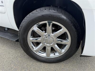 2008 GMC Yukon Denali   - Photo 26 - Elk Grove, CA 95624