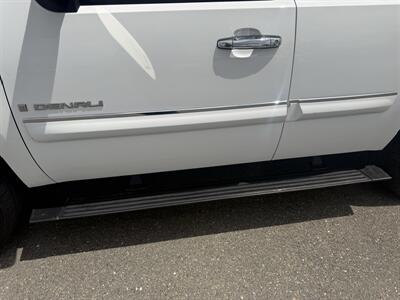 2008 GMC Yukon Denali   - Photo 23 - Elk Grove, CA 95624