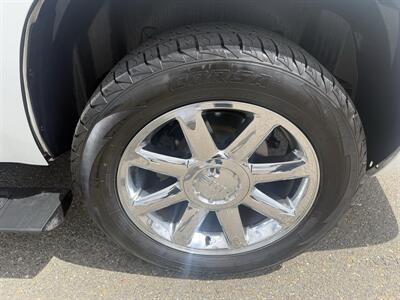 2008 GMC Yukon Denali   - Photo 27 - Elk Grove, CA 95624