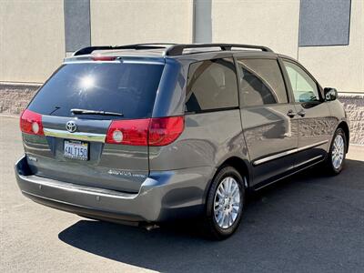 2007 Toyota Sienna XLE Limited 7-Passenger   - Photo 9 - Elk Grove, CA 95624