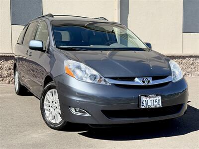 2007 Toyota Sienna XLE Limited 7-Passenger   - Photo 1 - Elk Grove, CA 95624
