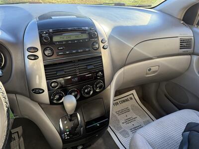 2006 Toyota Sienna LE 7 Passenger   - Photo 10 - Elk Grove, CA 95624