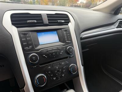 2016 Ford Fusion Hybrid S - Photo 14 - Elk Grove, CA 95624