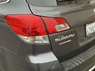 2013 Subaru Outback 2.5i Limited - Photo 11 - Elk Grove, CA 95624