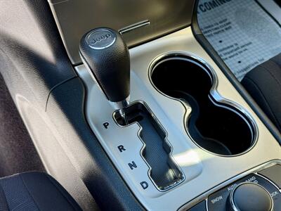 2011 Jeep Grand Cherokee Laredo   - Photo 24 - Elk Grove, CA 95624