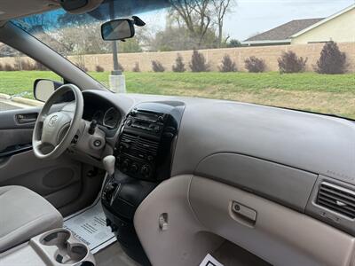 2004 Toyota Sienna CE 7 Passenger   - Photo 16 - Elk Grove, CA 95624