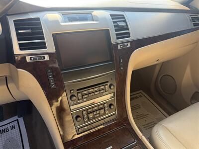 2013 Cadillac Escalade ESV Luxury   - Photo 12 - Elk Grove, CA 95624