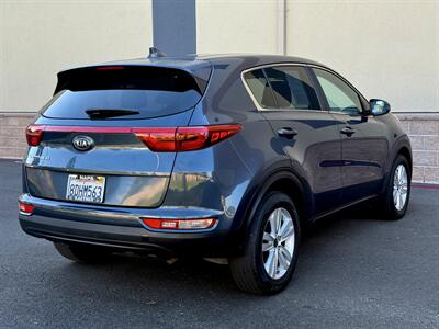 2018 Kia Sportage LX - Photo 8 - Elk Grove, CA 95624