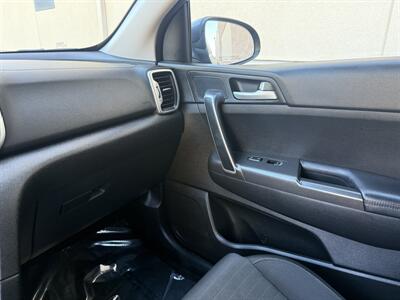 2018 Kia Sportage LX - Photo 18 - Elk Grove, CA 95624