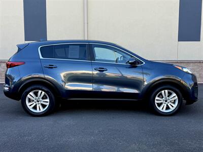 2018 Kia Sportage LX - Photo 4 - Elk Grove, CA 95624