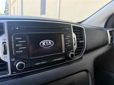 2018 Kia Sportage LX - Photo 19 - Elk Grove, CA 95624