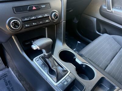 2018 Kia Sportage LX - Photo 17 - Elk Grove, CA 95624