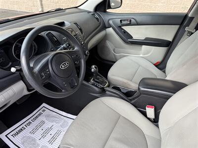 2011 Kia Forte EX   - Photo 9 - Elk Grove, CA 95624
