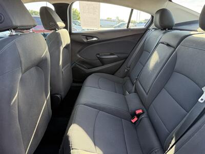 2018 Chevrolet Cruze LT Auto   - Photo 11 - Elk Grove, CA 95624