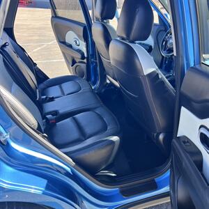 2016 Kia Soul +   - Photo 10 - San Diego, CA 92115