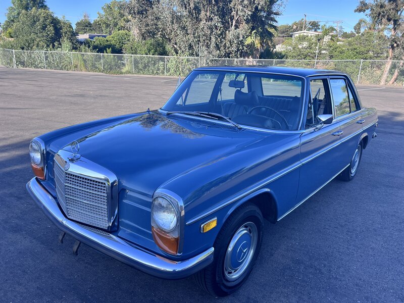 1969 Mercedes-Benz 200-Series   - Photo 1 - San Diego, CA 92115