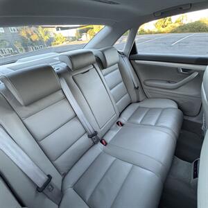 2005 Audi A4 2.0T   - Photo 10 - San Diego, CA 92115