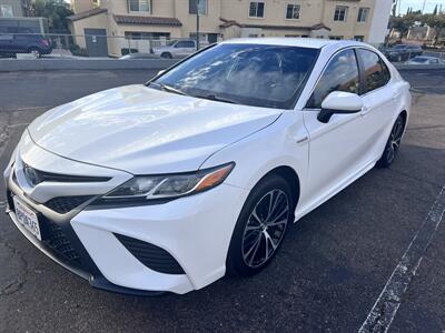 2020 Toyota Camry Hybrid SE  Hybrid - Photo 1 - San Diego, CA 92115