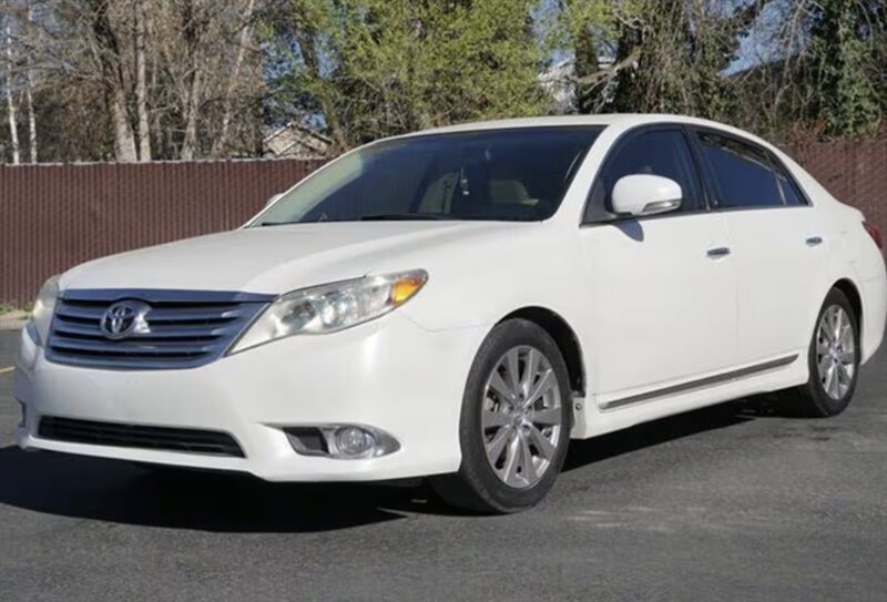 2012 Toyota Avalon limited  