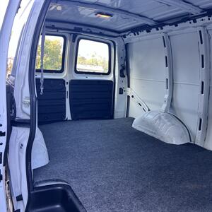 2005 Chevrolet Express 2500   - Photo 16 - San Diego, CA 92115