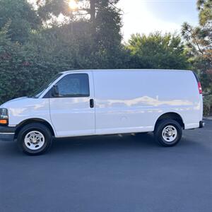 2005 Chevrolet Express 2500   - Photo 2 - San Diego, CA 92115