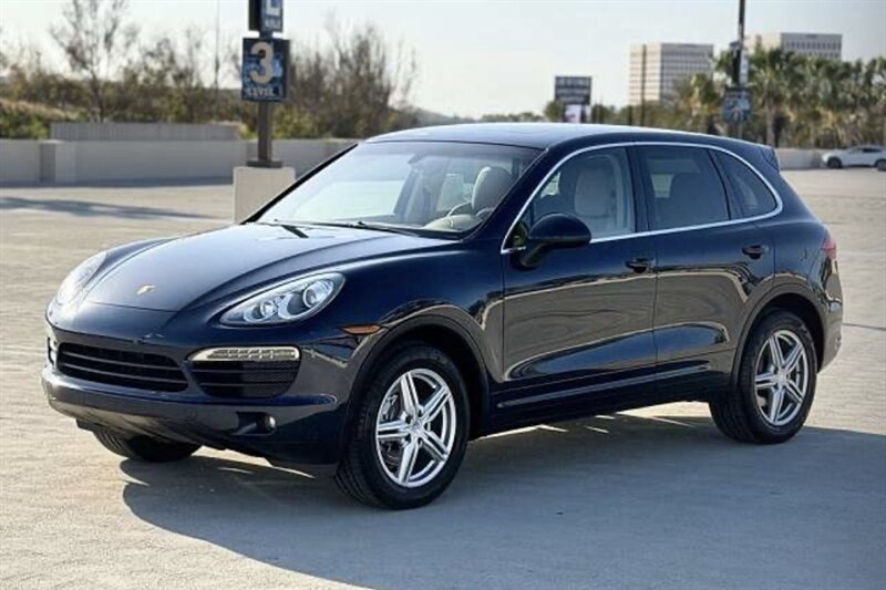 2011 Porsche Cayenne S  