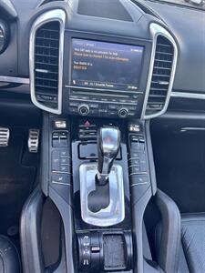 2011 Porsche Cayenne S   - Photo 15 - San Diego, CA 92115