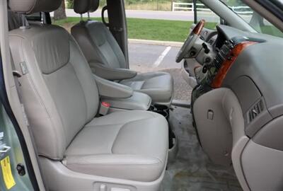 2008 Toyota Sienna XLE Limited   - Photo 6 - San Diego, CA 92115
