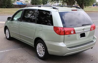 2008 Toyota Sienna XLE Limited   - Photo 3 - San Diego, CA 92115