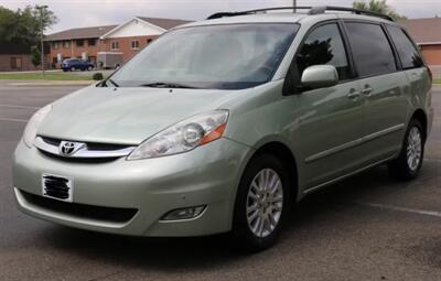 2008 Toyota Sienna XLE Limited   - Photo 1 - San Diego, CA 92115