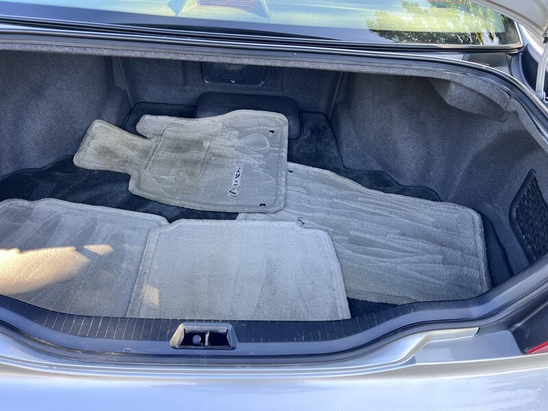 2001 Lexus LS 430 - Photo 10