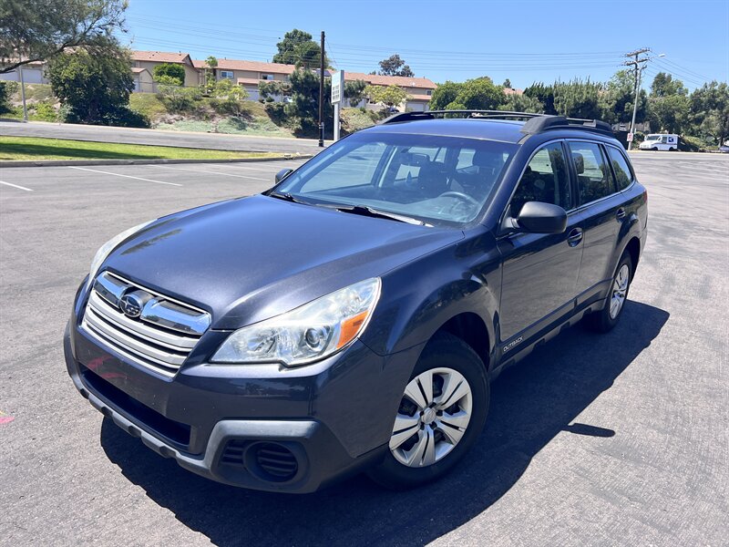 2013 Subaru Outback 2.5i  