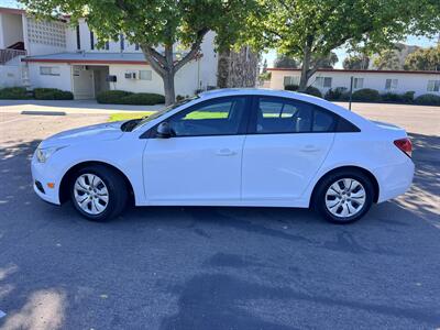 2014 Chevrolet Cruze LS Auto   - Photo 2 - San Diego, CA 92115