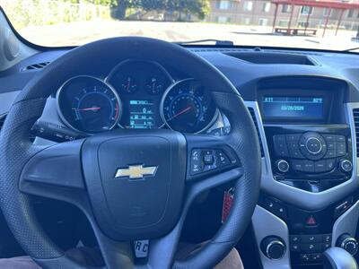 2014 Chevrolet Cruze LS Auto   - Photo 16 - San Diego, CA 92115
