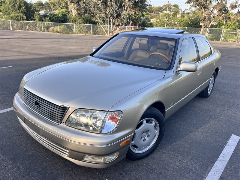 2000 Lexus LS 500 400's photo