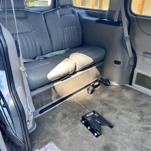 2005 Pontiac Montana BraunAbility Entervan  Handicap Van - Photo 19 - San Diego, CA 92115