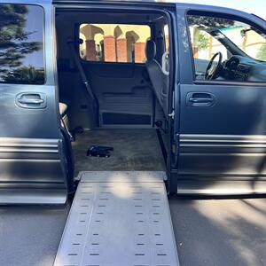 2005 Pontiac Montana BraunAbility Entervan  Handicap Van - Photo 18 - San Diego, CA 92115