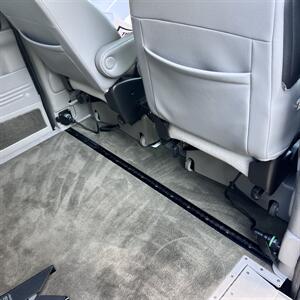 2005 Pontiac Montana BraunAbility Entervan  Handicap Van - Photo 17 - San Diego, CA 92115