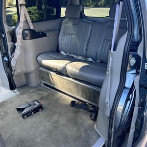 2005 Pontiac Montana BraunAbility Entervan  Handicap Van - Photo 16 - San Diego, CA 92115
