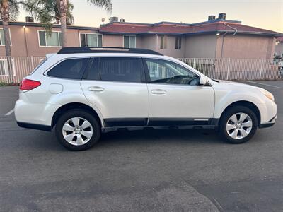2012 Subaru Outback 2.5i Premium - Photo 6 - San Diego, CA 92115