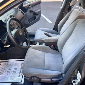 2005 Honda Civic LX   - Photo 10 - San Diego, CA 92115