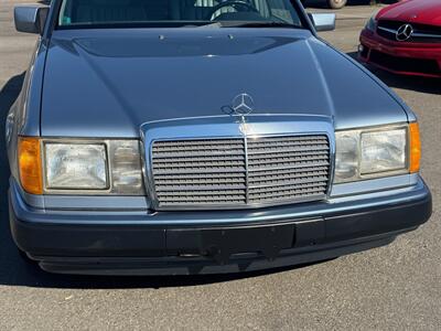1990 Mercedes-Benz 300 E 2.6   - Photo 50 - San Juan Capist, CA 92675