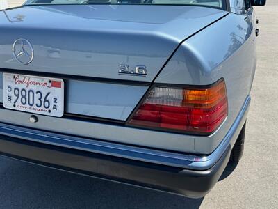 1990 Mercedes-Benz 300 E 2.6   - Photo 33 - San Juan Capist, CA 92675