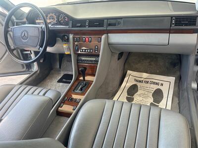 1990 Mercedes-Benz 300 E 2.6   - Photo 91 - San Juan Capist, CA 92675
